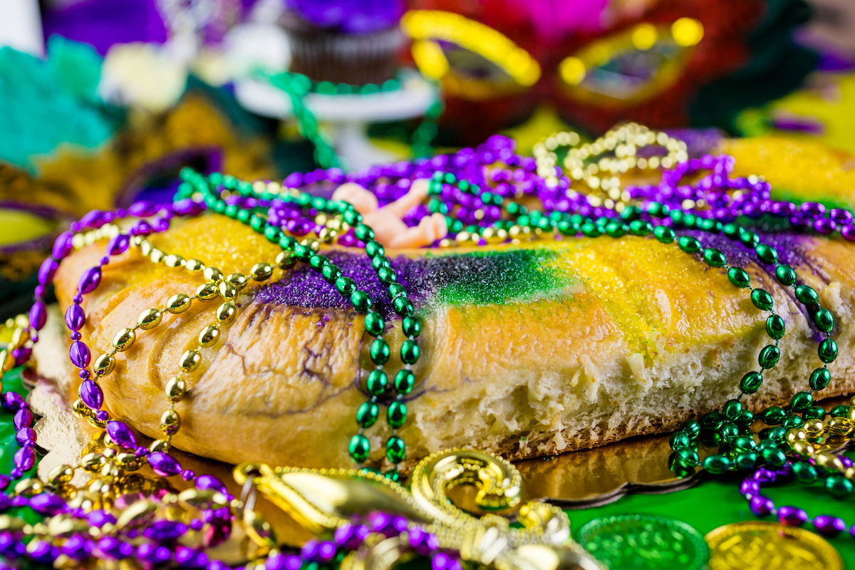 "New Orleans" style king cake closer to the Spanish style