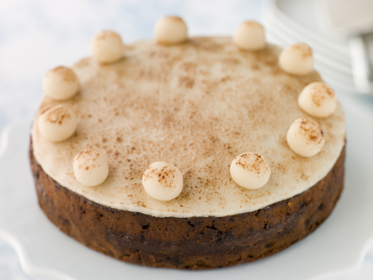 History of Simnel Cake From Mothering Sunday to Easter ManyEats